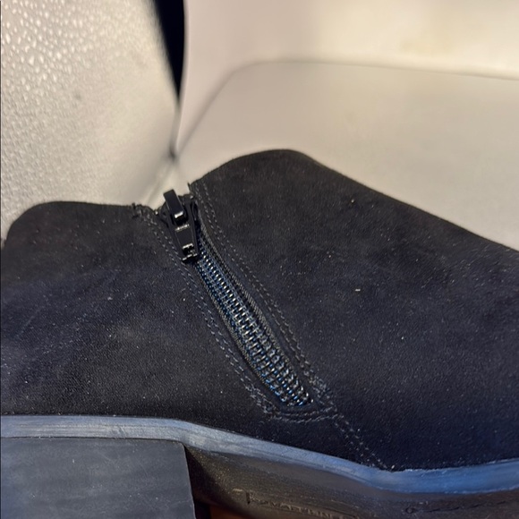 Madeline Black Ankle Boots Sleek Minimalist Design - Picture 8 of 8